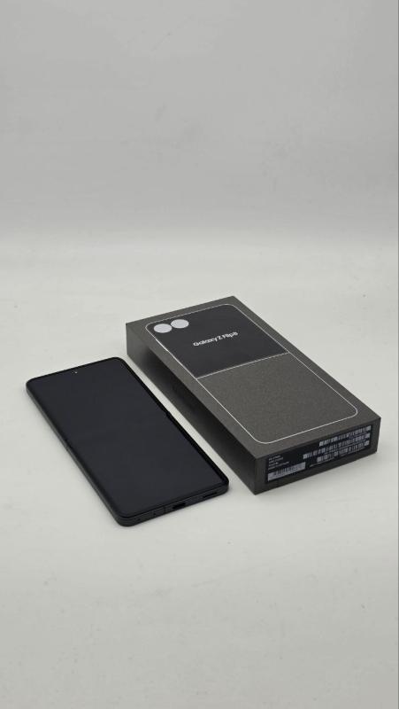 SAMSUNG GALAXY Z FLIP 8 512 GB NERO