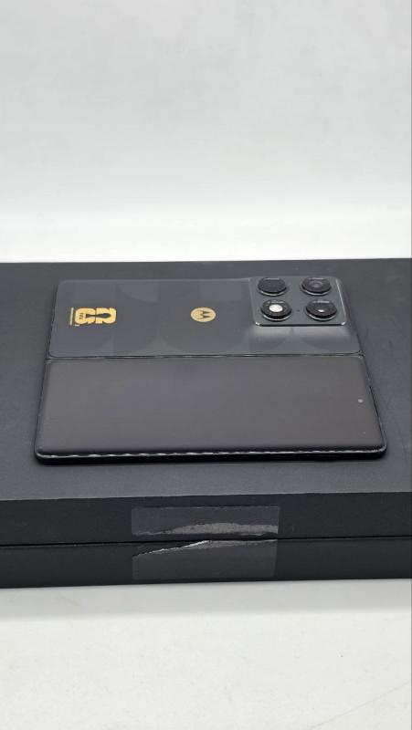 Motorola Razr Fold 512 Gb Fifa Edition